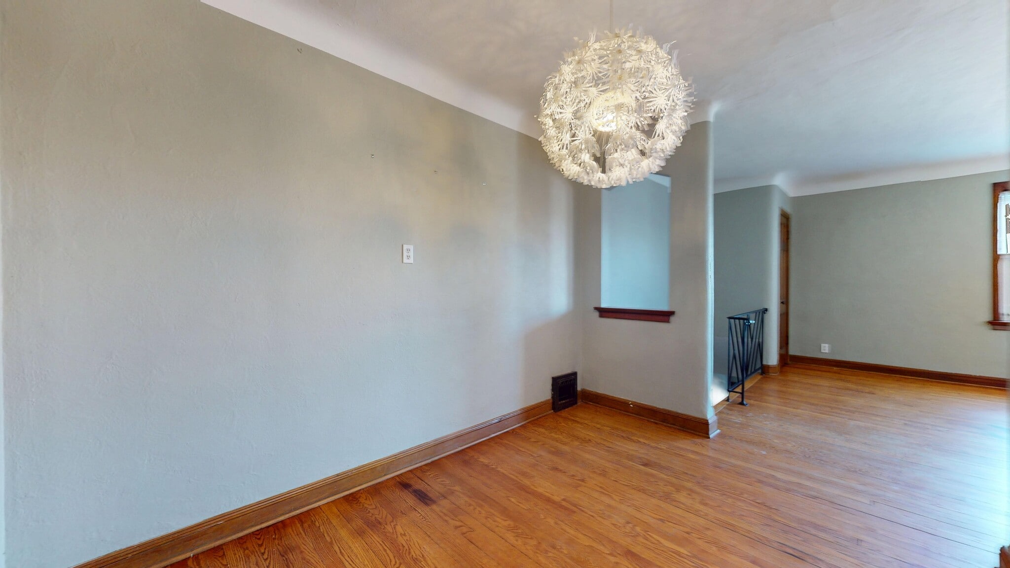 Building Photo - 5816 Mardel Ave