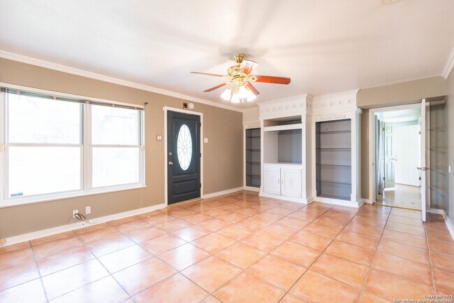 Building Photo - 224 Shadyview Dr