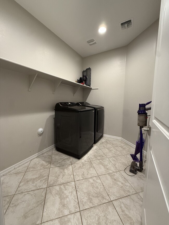 Building Photo - 22918 E Poco Calle