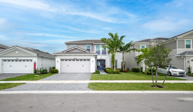 Building Photo - 15145 Cameo Ct