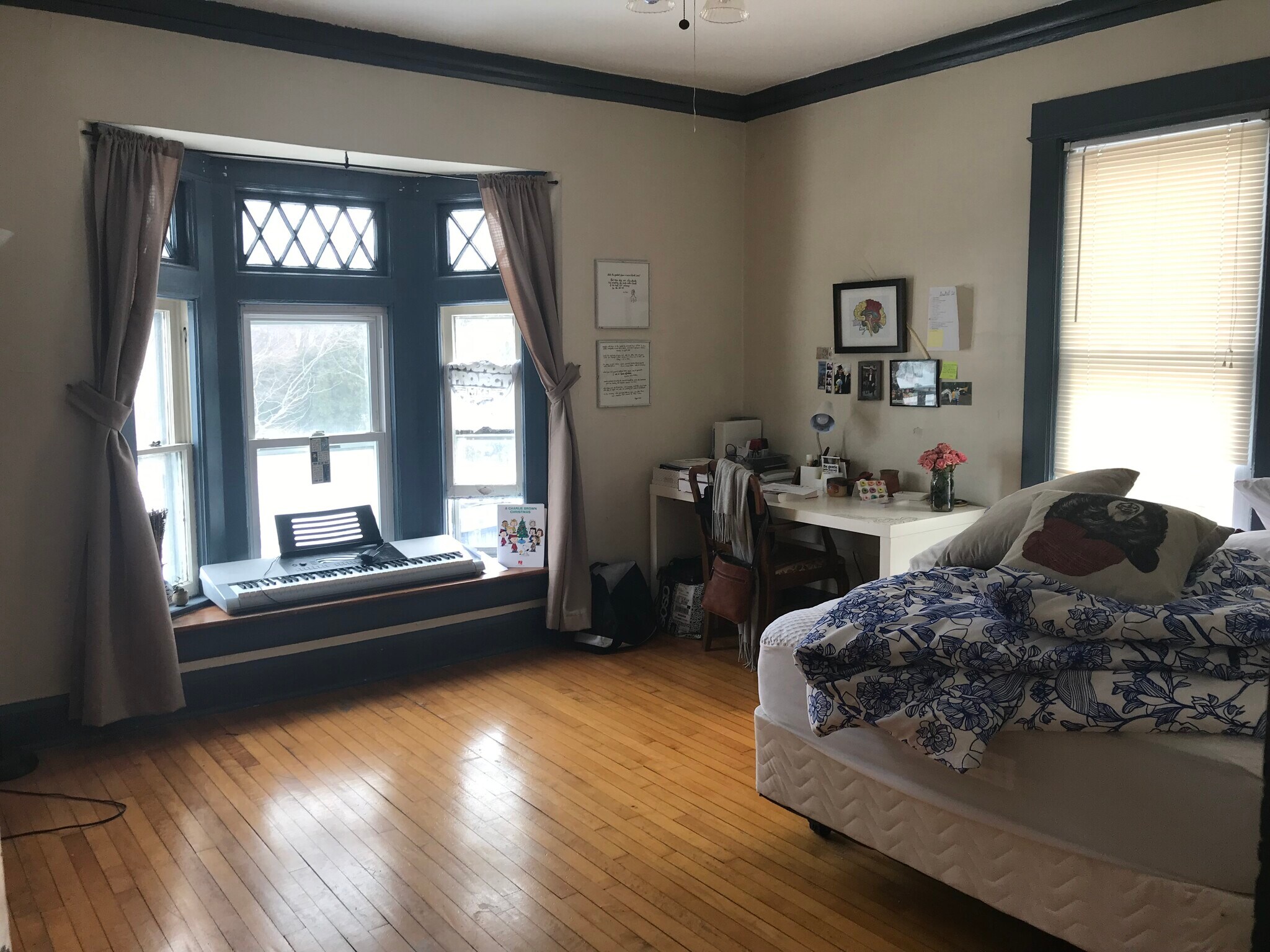 Building Photo - 3281 N Oakland Ave