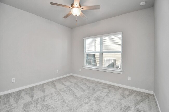 Building Photo - 23823 Cumberland Ridge Dr