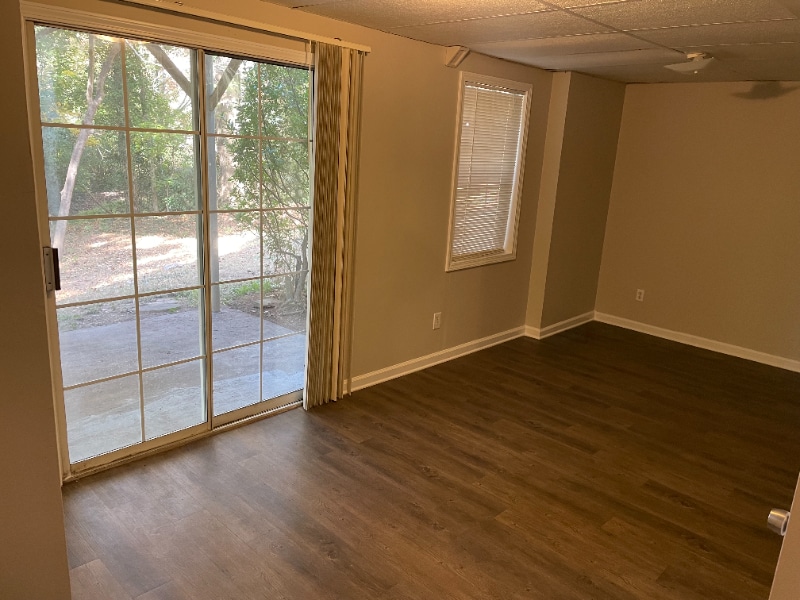 Building Photo - 3230 Meadowlark Ln NW