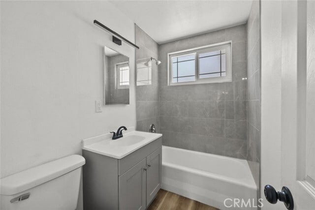 Building Photo - 1135 Pillsbury St