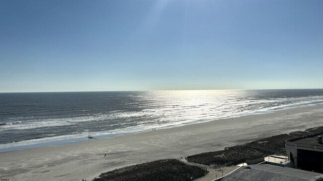 Building Photo - 3101 Boardwalk