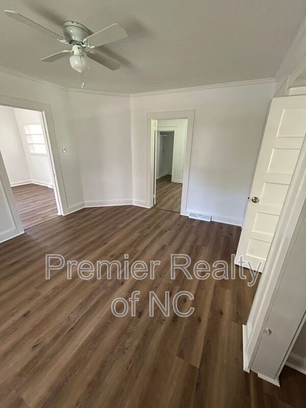 Building Photo - 1183 Rainbow Rd