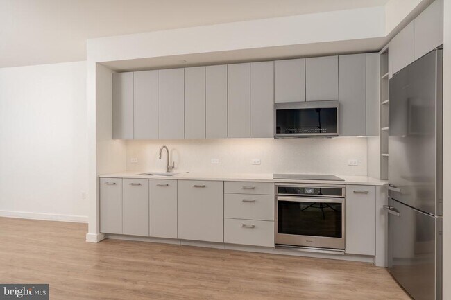 Building Photo - 1630 Columbia Rd NW