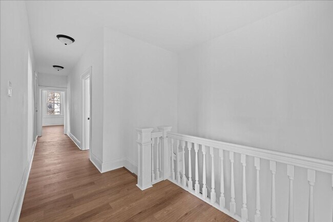 Building Photo - 258 Maryland Ave