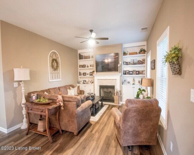 Building Photo - 1886 Carabiner Way