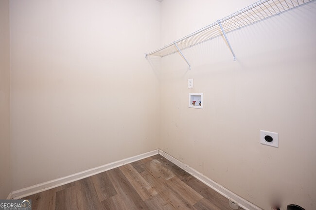 Building Photo - 813 Golden Isles Dr