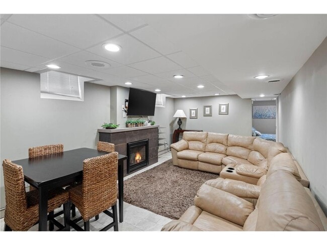 Building Photo - 2721 29th Ave NE