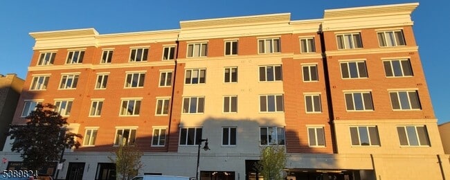 Building Photo - 228 Park Ave
