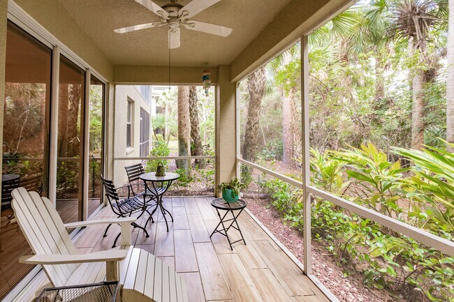 Building Photo - 1878 Tarpon Bay Dr S