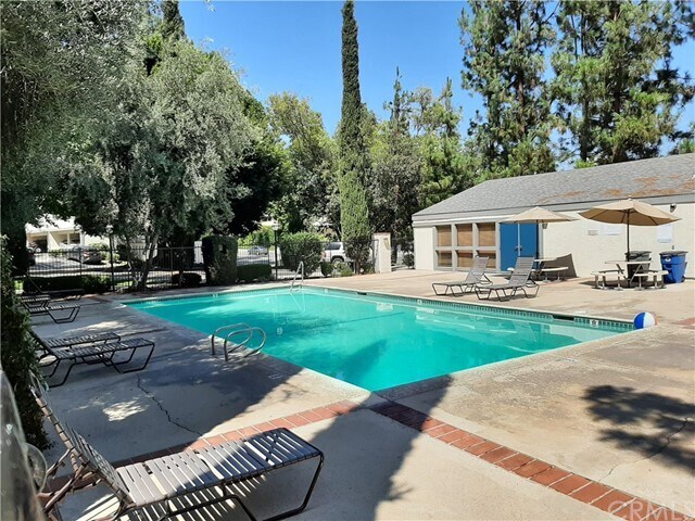 Building Photo - 1713 N Brea Blvd