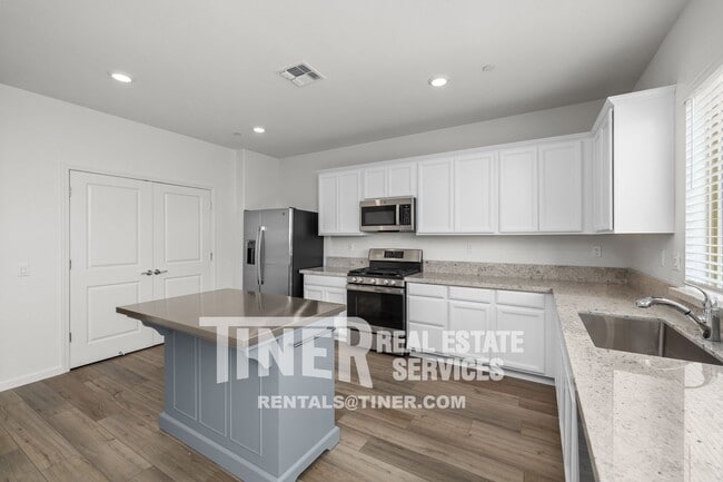 Building Photo - 12854 Orrick Ct