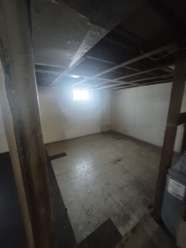 Building Photo - 28 Barto Dr