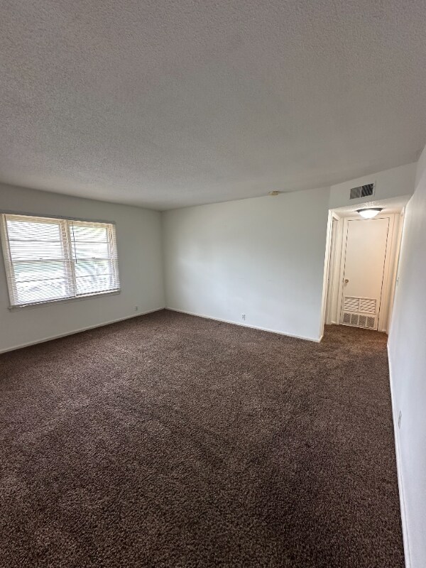 Building Photo - 1002 Johnstown Ave