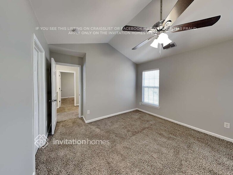 Building Photo - 196 Markham Dr