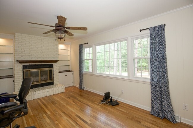 Building Photo - Stunning home in Weymouth Woods Southern P...