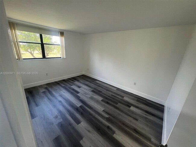 Building Photo - 10317 NW 9th St Cir