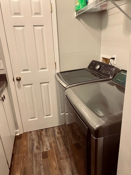 Building Photo - 216 Cobblestone Dr