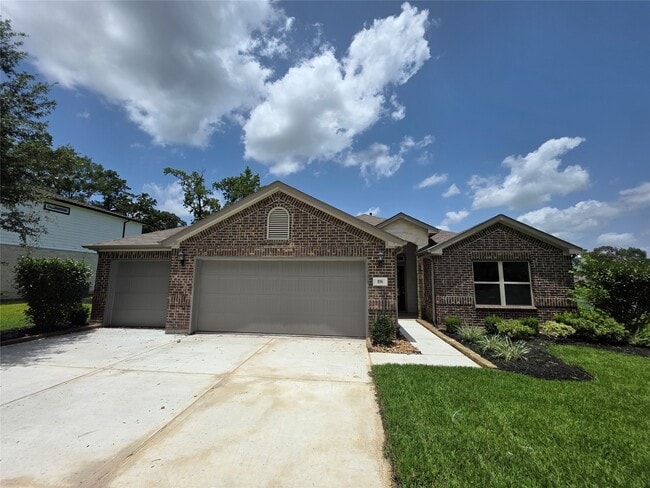 Building Photo - 106 Elm