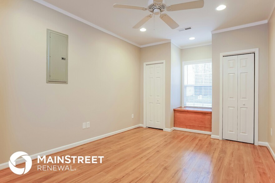 Building Photo - 3915 Bluestem Dr