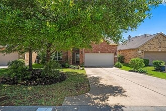 Building Photo - 46 Black Swan Ct