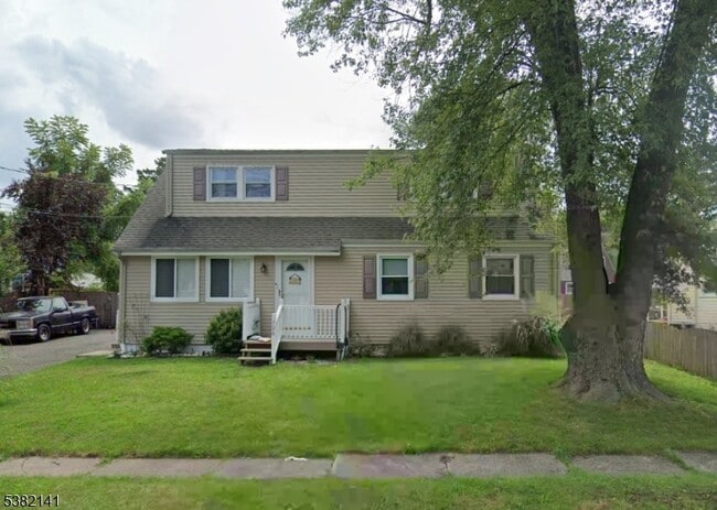 Building Photo - 706 Boesel Ave