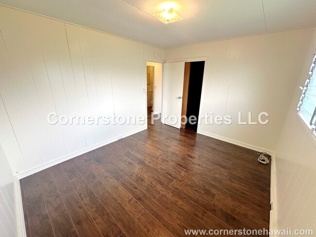 Building Photo - 528 Oneawa St
