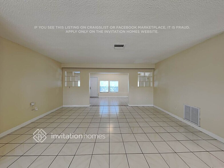 Building Photo - 1841 NW 185th St