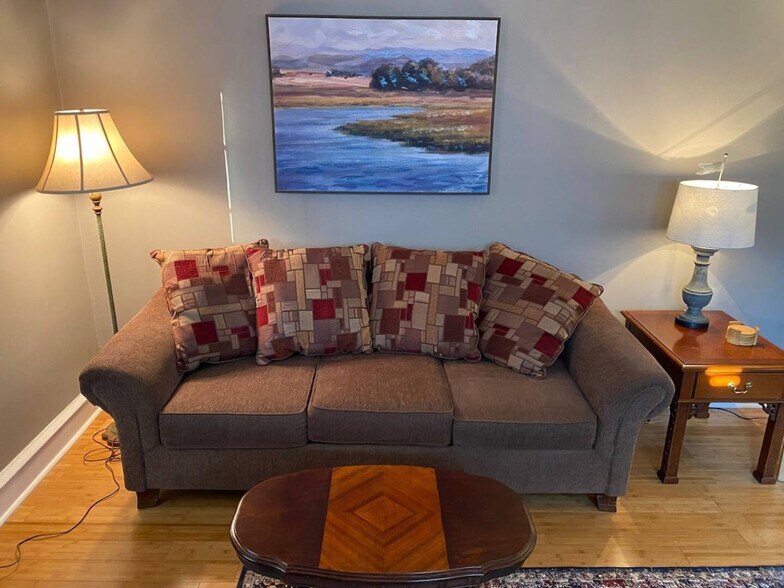 Building Photo - 25 Morton Rd