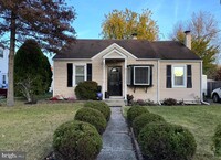 Building Photo - 103 Philmar Ave