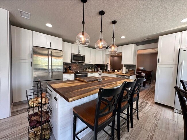 Building Photo - 4332 145th Ave N