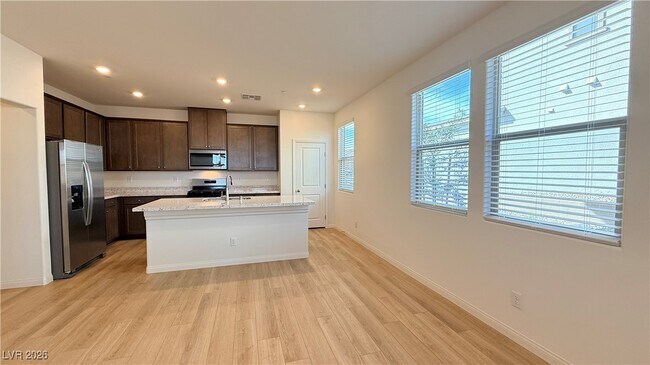 Building Photo - 12468 Kings Crk Pl