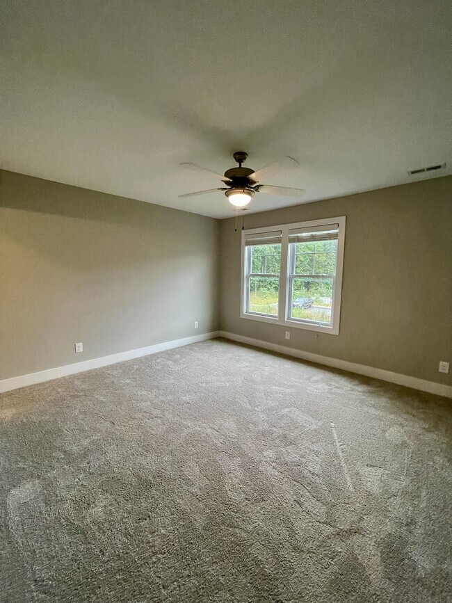 Building Photo - 93 Warwick Dr