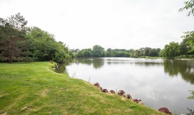 Building Photo - 2210 Clifton Pl