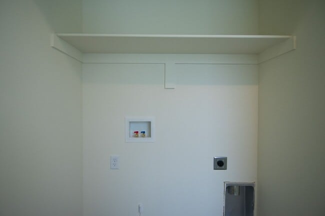 Building Photo - 1090 S 400 W