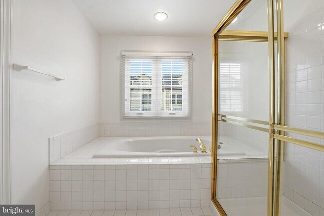 Building Photo - 1806 Brentridge St