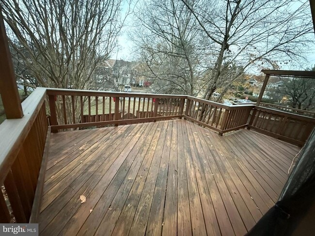 Building Photo - 43506 Postrail Square