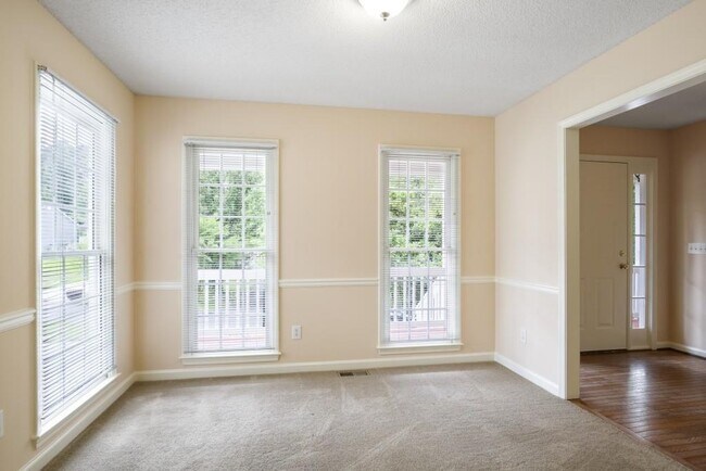 Building Photo - 1312 Dungan Dr NW
