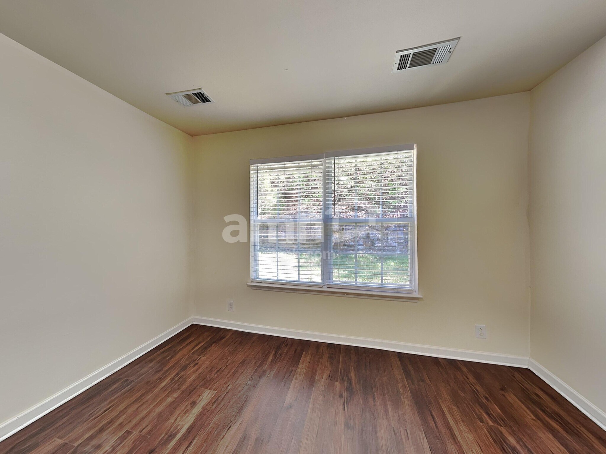 Building Photo - 605 Daniel Ct