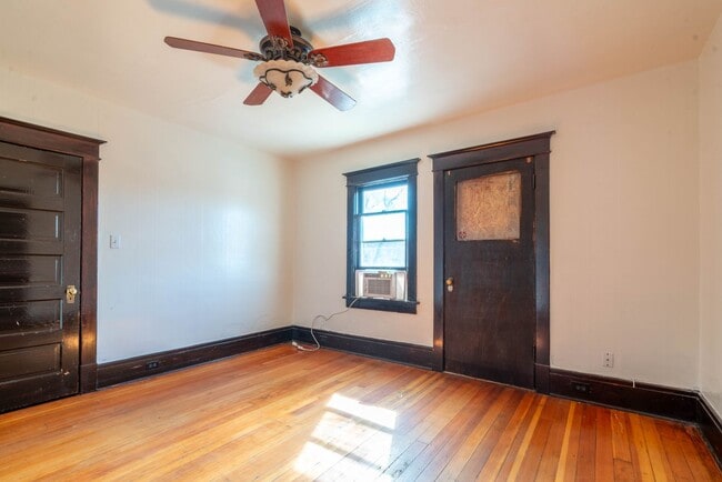 Building Photo - Stunning 1910 Historic Home