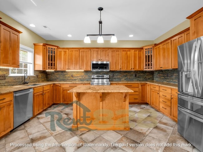 Building Photo - 243 Wildbriar Rd