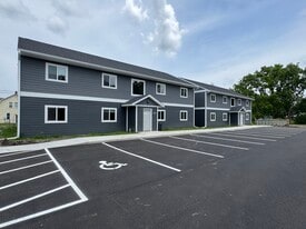 Building Photo - 520 6th St
