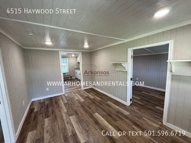 Building Photo - 4515 Haywood St