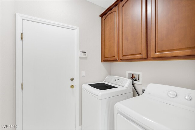 Building Photo - 11837 Luna Del Mar Ln