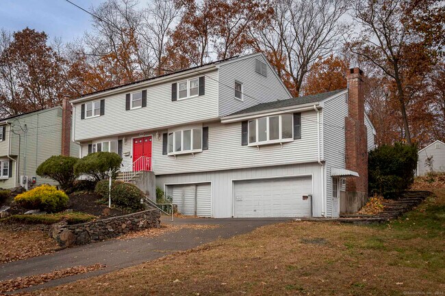 Building Photo - 288 Candlewyck Dr