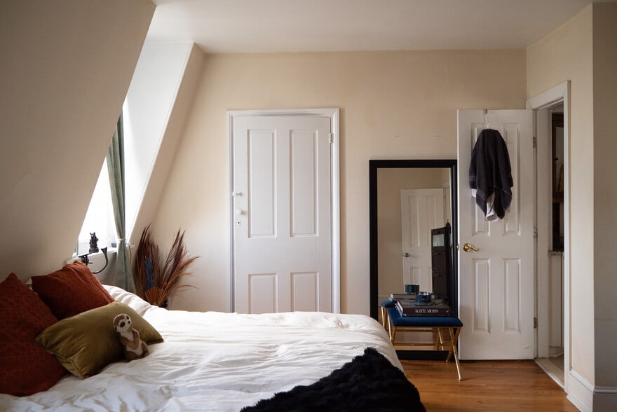 Primary Bedroom - 988 N 5th St