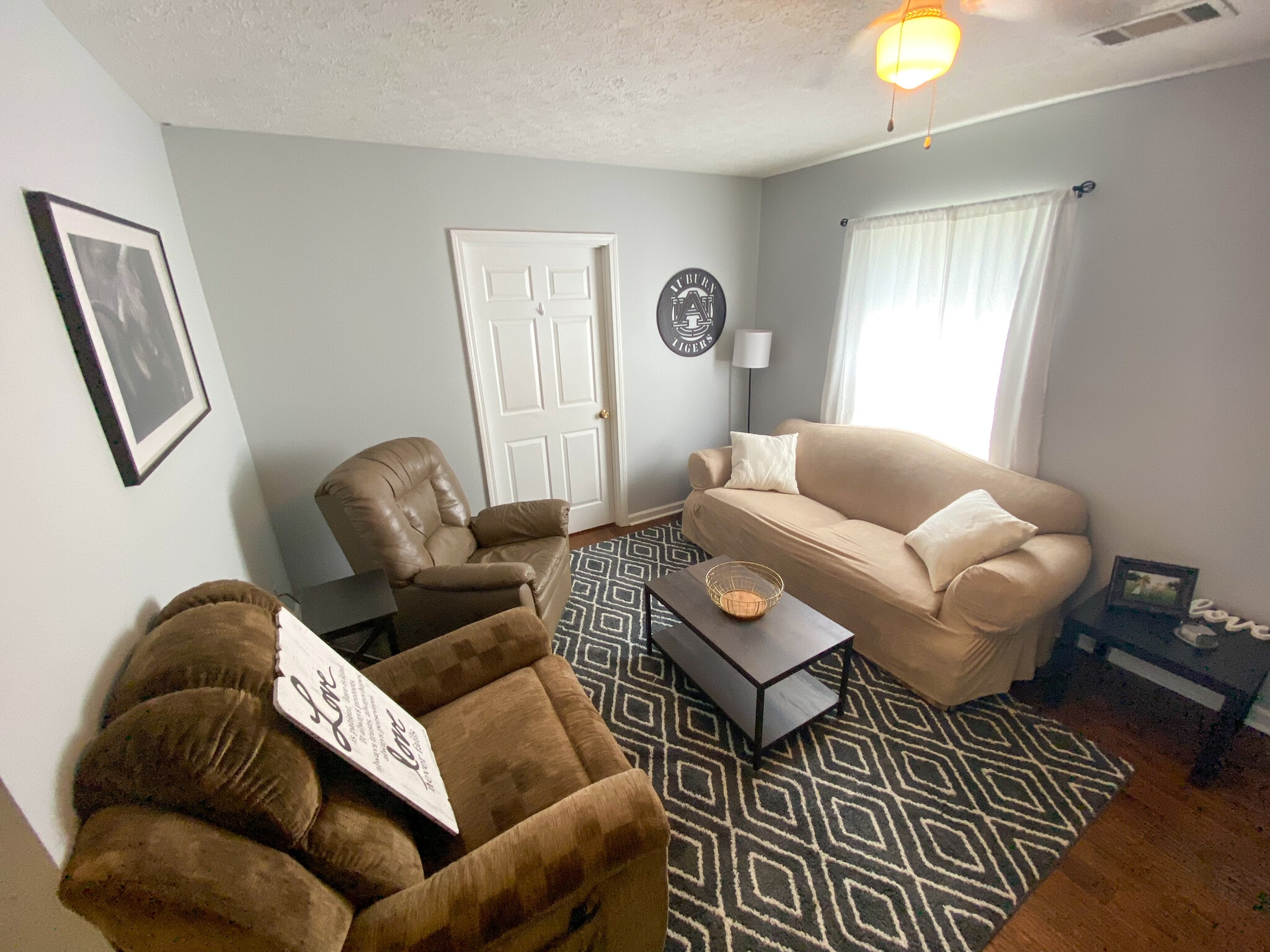 Building Photo - 1900 Lee Rd 61